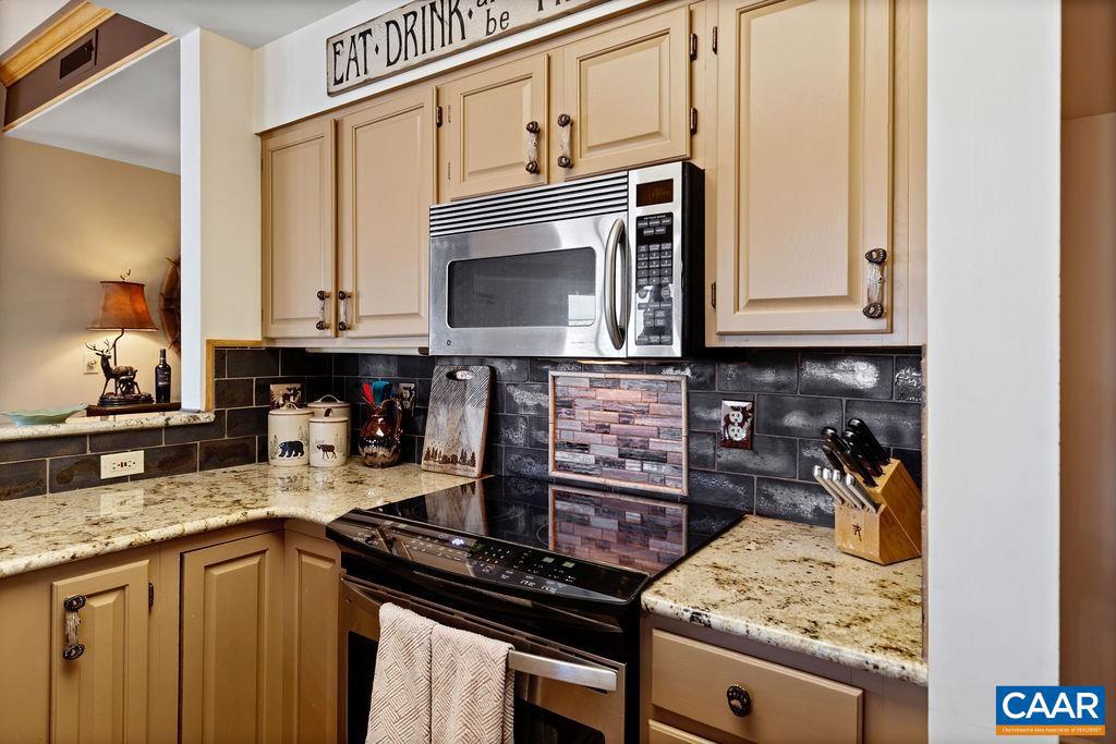 1818 HIGH RIDGE CT CONDOS, ROSELAND, Virginia 22967, 4 Bedrooms Bedrooms, ,4 BathroomsBathrooms,Residential,For sale,1818 HIGH RIDGE CT CONDOS,669022 MLS # 669022