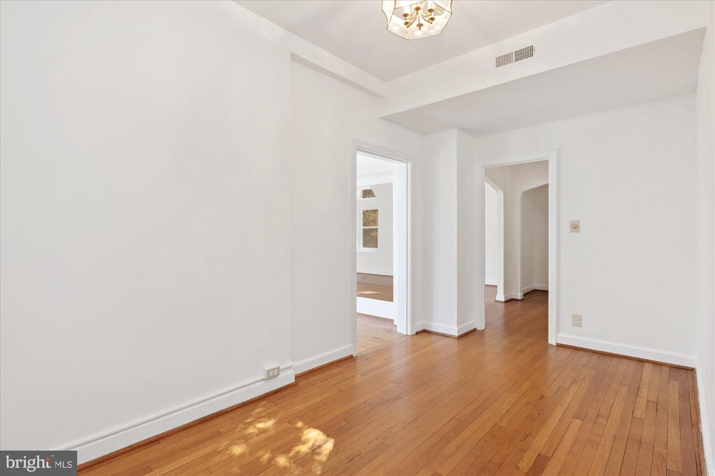 3601 CONNECTICUT AVE NW #122, WASHINGTON, District Of Columbia 20008, 2 Bedrooms Bedrooms, ,1 BathroomBathrooms,Residential,For sale,3601 CONNECTICUT AVE NW #122,DCDC2222552 MLS # DCDC2222552 3601 CONNECTICUT AVE NW #122, WASHINGTON, District Of Columbia 20008, 2 Bedrooms Bedrooms, ,1 BathroomBathrooms,Residential,For sale,3601 CONNECTICUT AVE NW #122,DCDC2222552 MLS # DCDC2222552