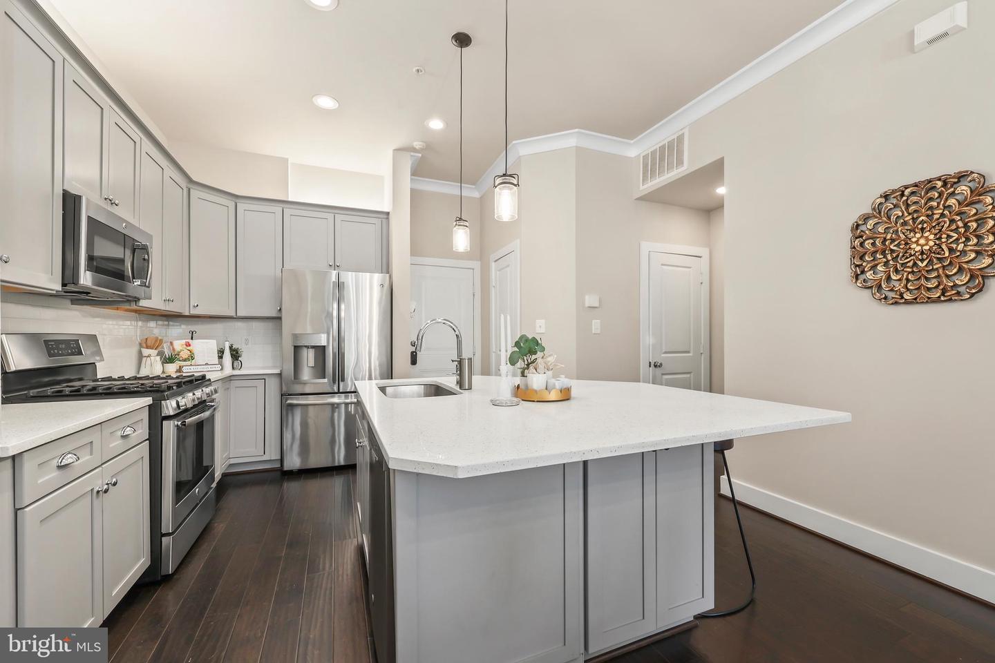 1334 S QUINN ST, ARLINGTON, Virginia 22204, 3 Bedrooms Bedrooms, ,3 BathroomsBathrooms,Residential,For sale,1334 S QUINN ST,VAAR2063738 MLS # VAAR2063738