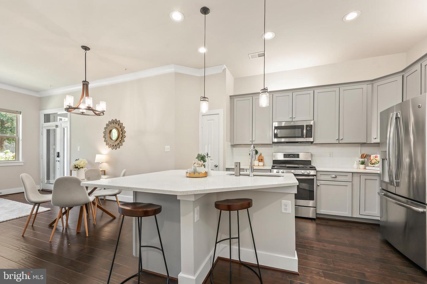 1334 S QUINN ST, ARLINGTON, Virginia 22204, 3 Bedrooms Bedrooms, ,3 BathroomsBathrooms,Residential,For sale,1334 S QUINN ST,VAAR2063738 MLS # VAAR2063738
