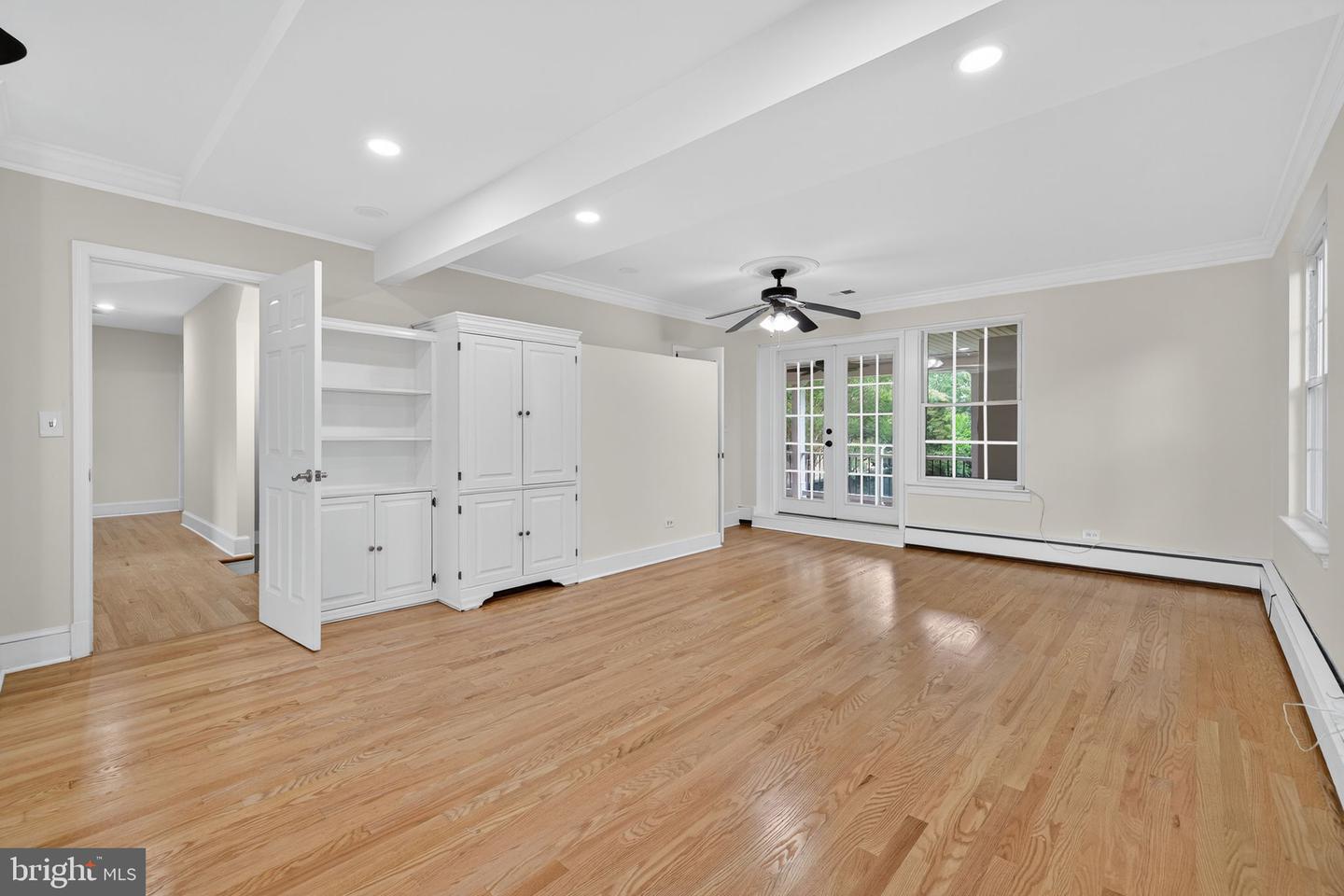 45545 LAKESIDE DR, STERLING, Virginia 20165, 6 Bedrooms Bedrooms, ,5 BathroomsBathrooms,Residential,For sale,45545 LAKESIDE DR,VALO2104426 MLS # VALO2104426