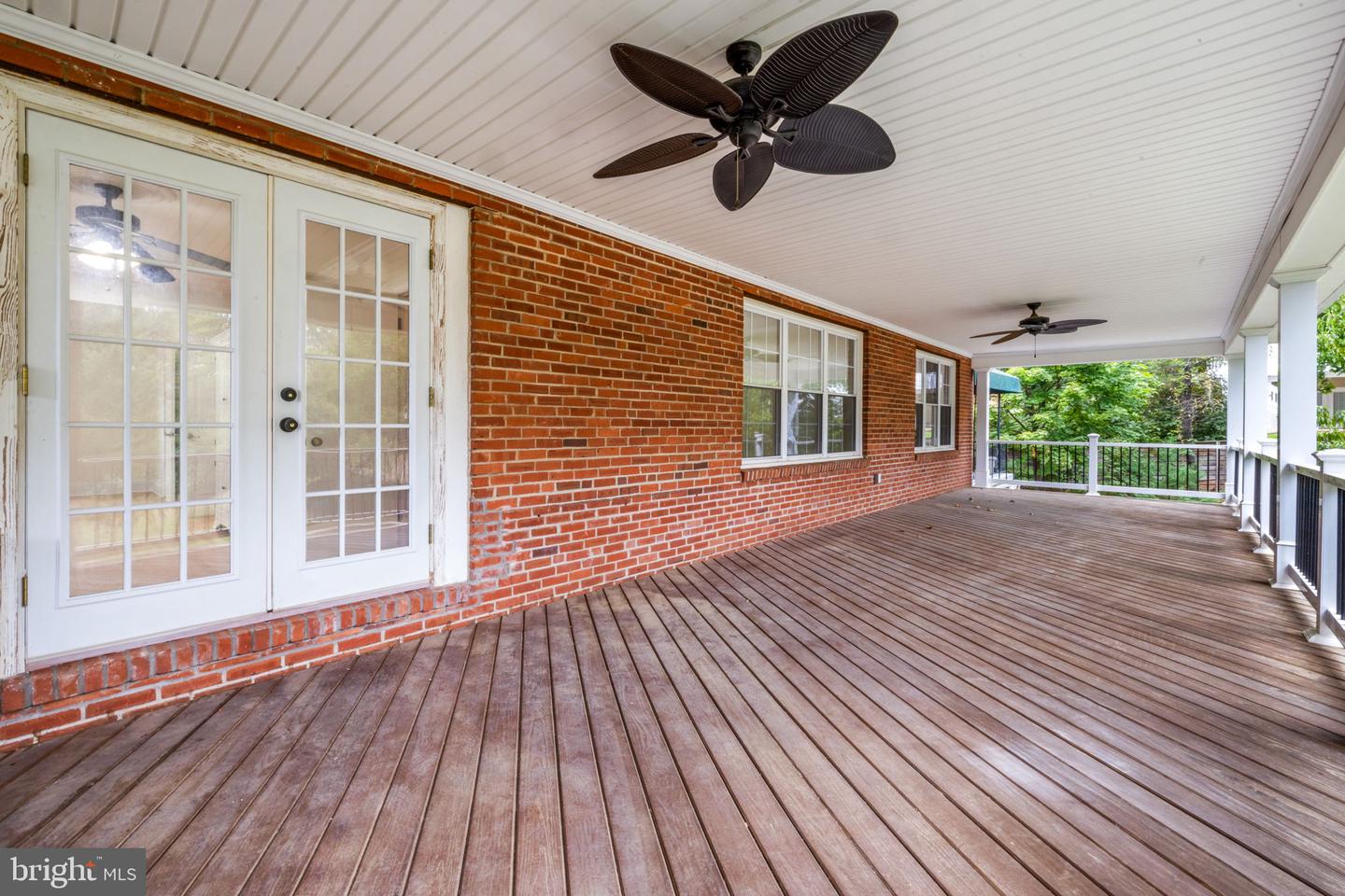 45545 LAKESIDE DR, STERLING, Virginia 20165, 6 Bedrooms Bedrooms, ,5 BathroomsBathrooms,Residential,For sale,45545 LAKESIDE DR,VALO2104426 MLS # VALO2104426
