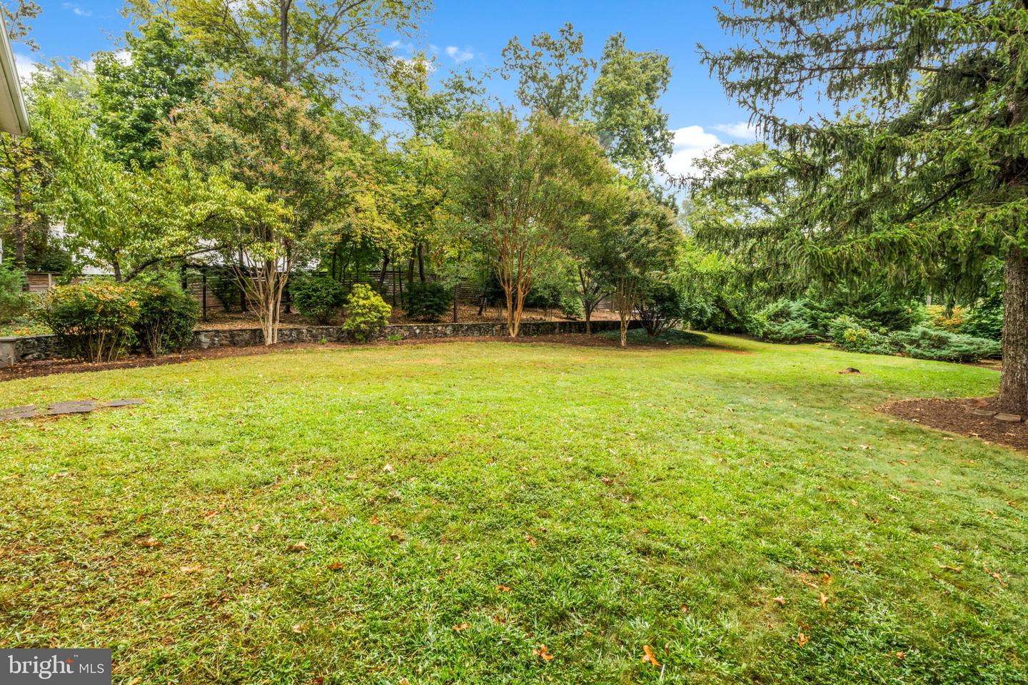 45545 LAKESIDE DR, STERLING, Virginia 20165, 6 Bedrooms Bedrooms, ,5 BathroomsBathrooms,Residential,For sale,45545 LAKESIDE DR,VALO2104426 MLS # VALO2104426