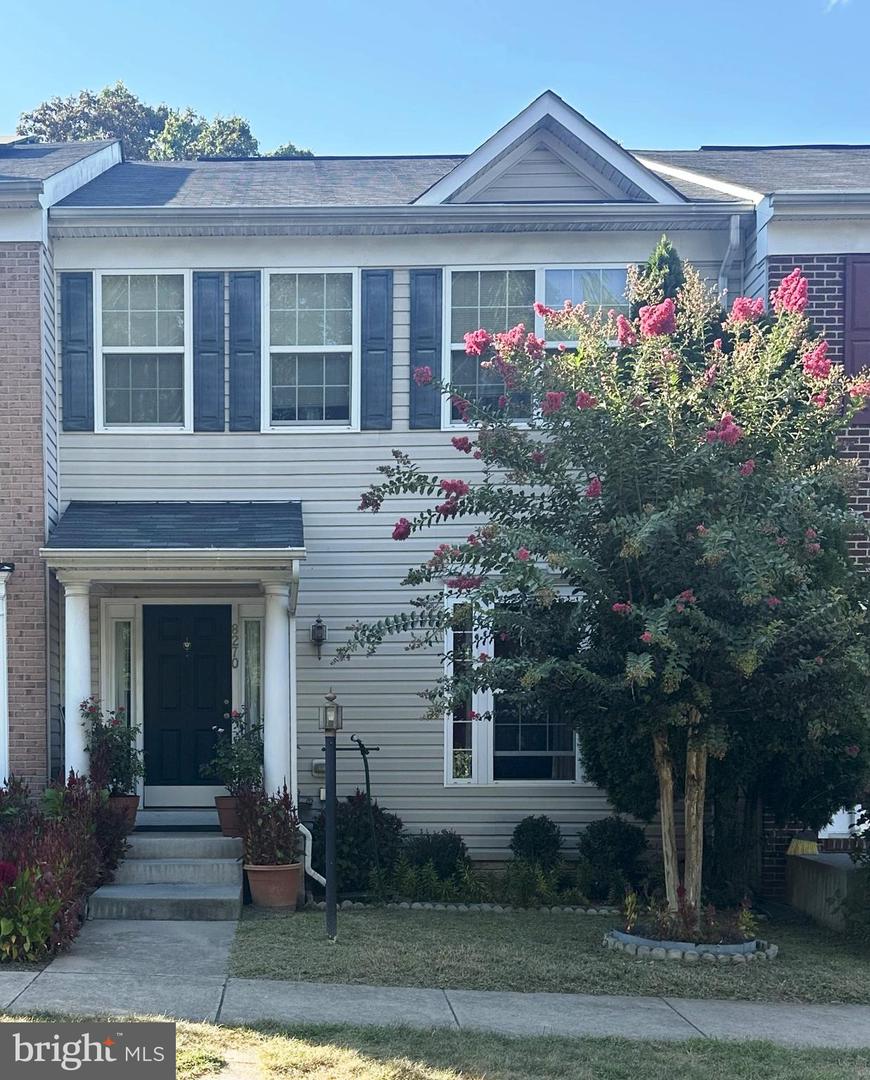 8270 LINBLAKE CT, MANASSAS, Virginia 20111, 3 Bedrooms Bedrooms, ,3 BathroomsBathrooms,Residential,For sale,8270 LINBLAKE CT,VAPW2103448 MLS # VAPW2103448