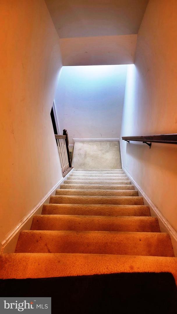 8270 LINBLAKE CT, MANASSAS, Virginia 20111, 4 Bedrooms Bedrooms, ,3 BathroomsBathrooms,Residential,For sale,8270 LINBLAKE CT,VAPW2103448 MLS # VAPW2103448