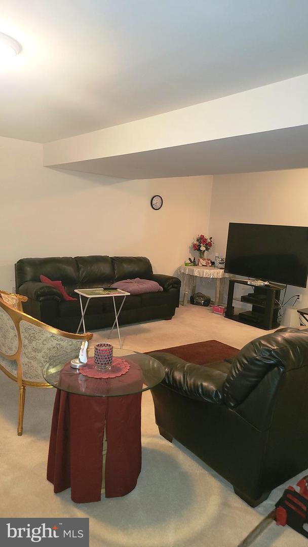 8270 LINBLAKE CT, MANASSAS, Virginia 20111, 4 Bedrooms Bedrooms, ,3 BathroomsBathrooms,Residential,For sale,8270 LINBLAKE CT,VAPW2103448 MLS # VAPW2103448