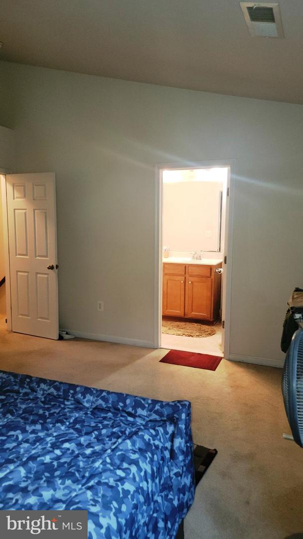 8270 LINBLAKE CT, MANASSAS, Virginia 20111, 4 Bedrooms Bedrooms, ,3 BathroomsBathrooms,Residential,For sale,8270 LINBLAKE CT,VAPW2103448 MLS # VAPW2103448