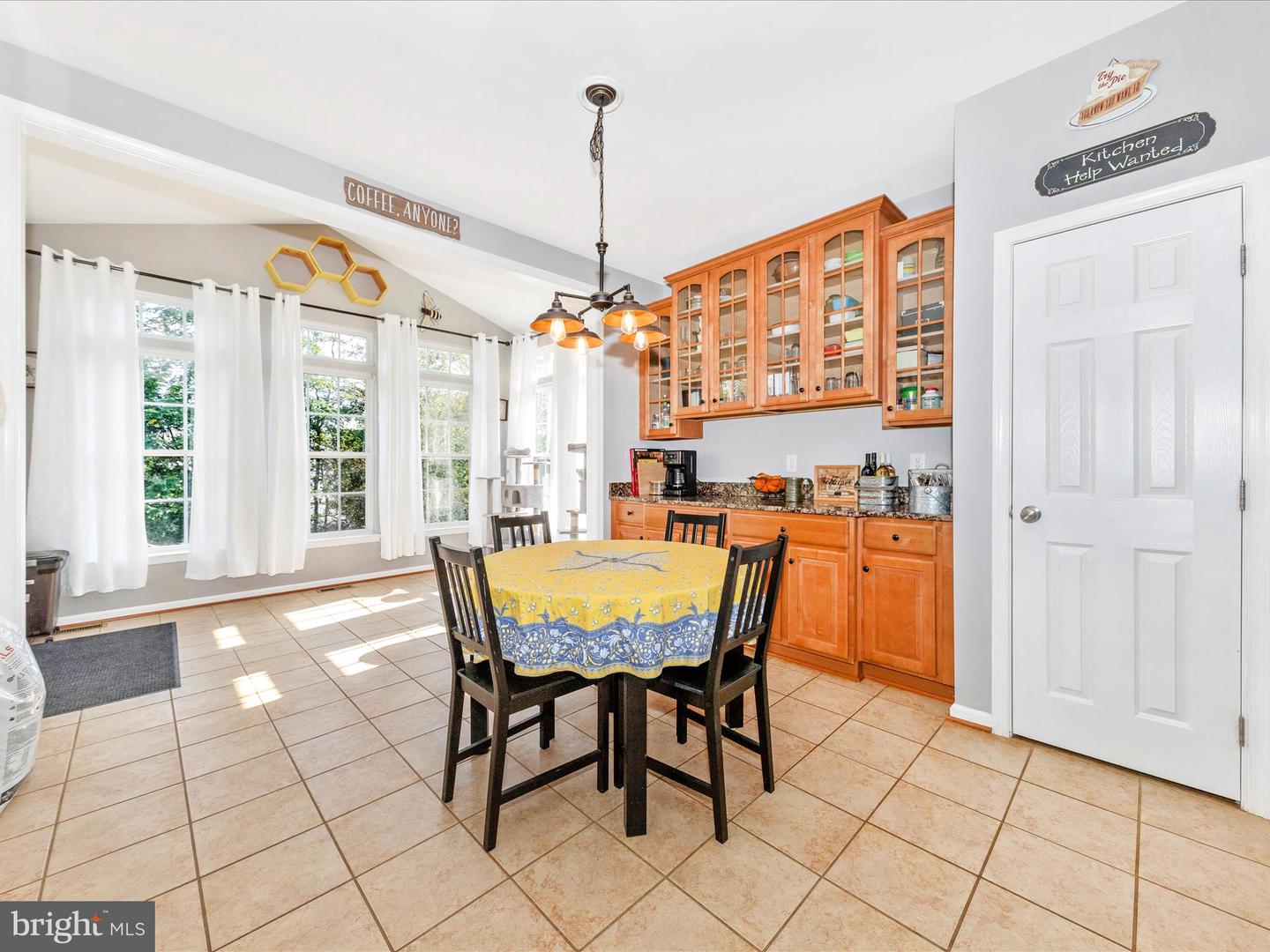 34 LANGE DR, LOVETTSVILLE, Virginia 20180, 5 Bedrooms Bedrooms, 19 Rooms Rooms,3 BathroomsBathrooms,Residential,For sale,34 LANGE DR,VALO2106324 MLS # VALO2106324