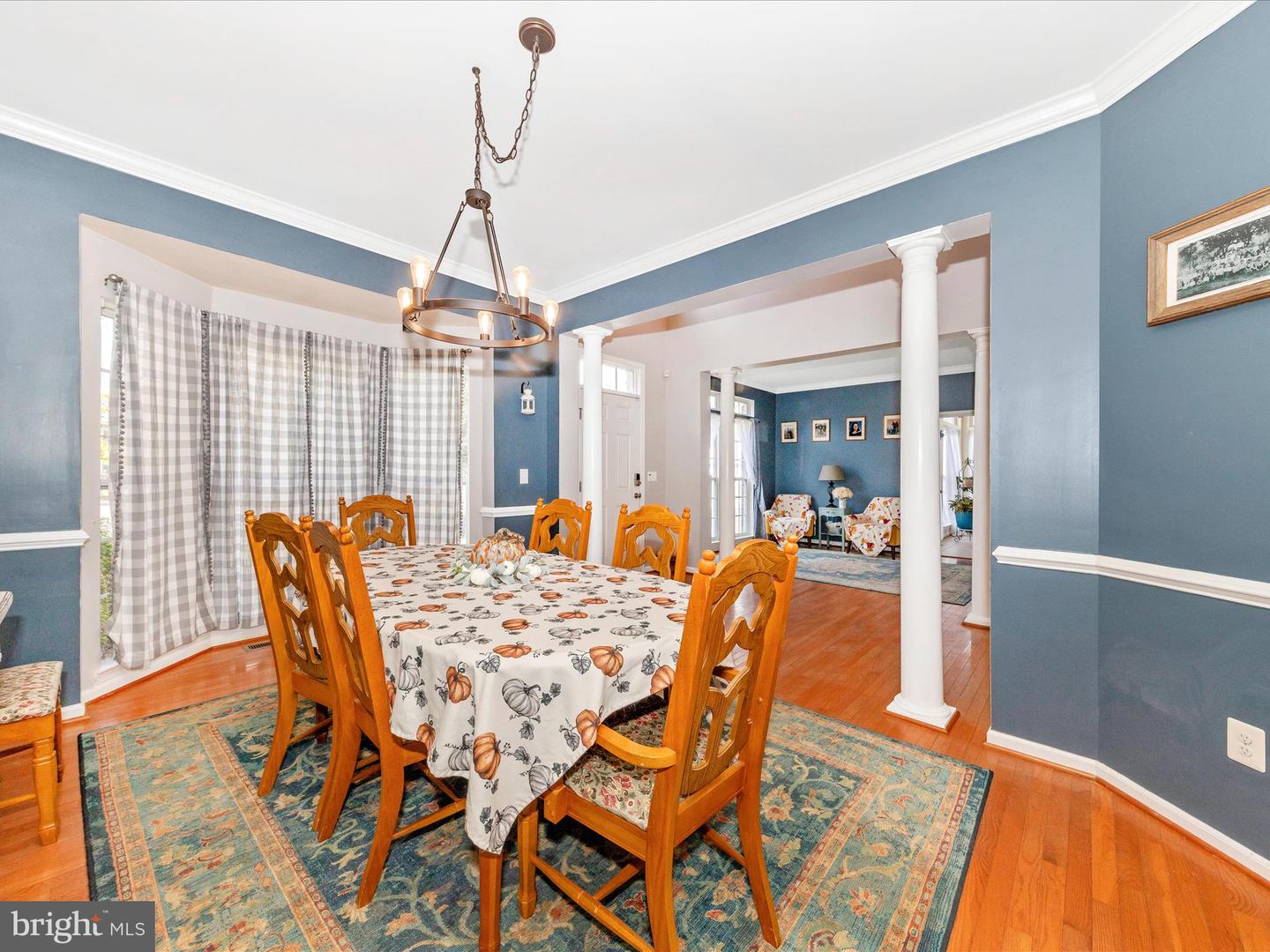 34 LANGE DR, LOVETTSVILLE, Virginia 20180, 5 Bedrooms Bedrooms, 19 Rooms Rooms,3 BathroomsBathrooms,Residential,For sale,34 LANGE DR,VALO2106324 MLS # VALO2106324