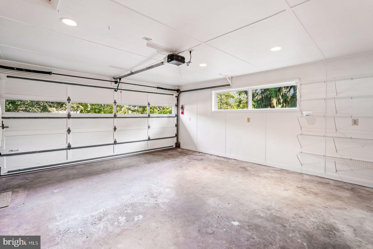 221 S MAPLE AVE, PURCELLVILLE, Virginia 20132, 3 Bedrooms Bedrooms, 8 Rooms Rooms,1 BathroomBathrooms,Residential,For sale,221 S MAPLE AVE,VALO2106376 MLS # VALO2106376