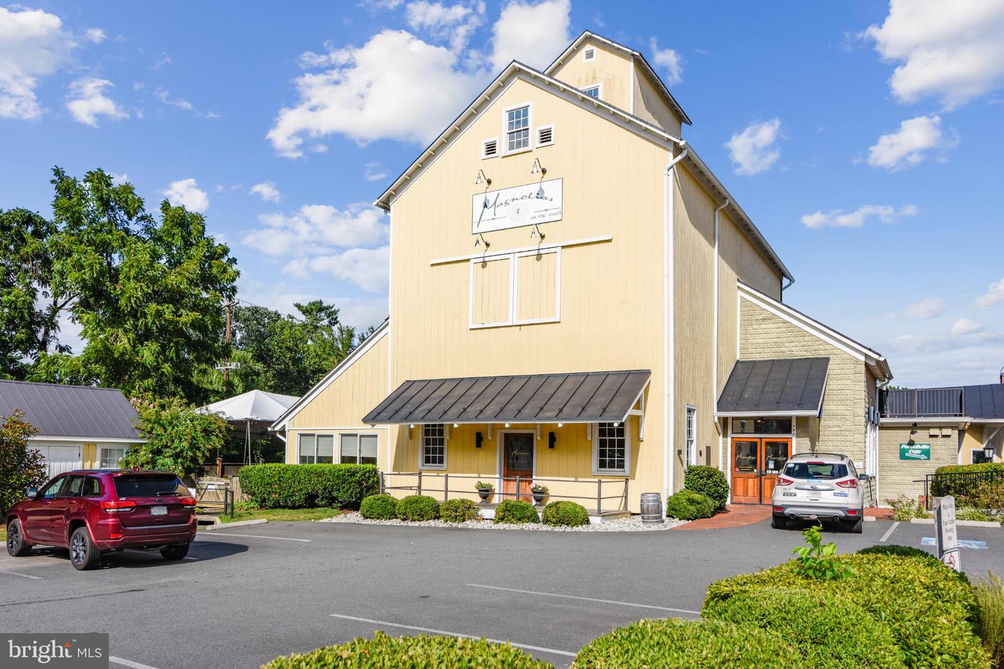221 S MAPLE AVE, PURCELLVILLE, Virginia 20132, 3 Bedrooms Bedrooms, 8 Rooms Rooms,1 BathroomBathrooms,Residential,For sale,221 S MAPLE AVE,VALO2106376 MLS # VALO2106376