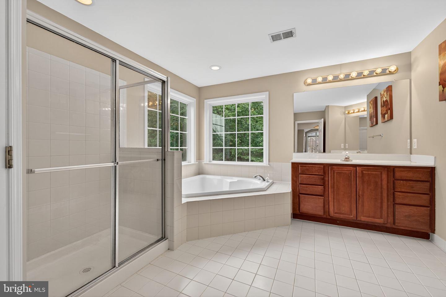 14836 CARTAGENA DR, GAINESVILLE, Virginia 20155, 4 Bedrooms Bedrooms, ,3 BathroomsBathrooms,Residential,For sale,14836 CARTAGENA DR,VAPW2103536 MLS # VAPW2103536