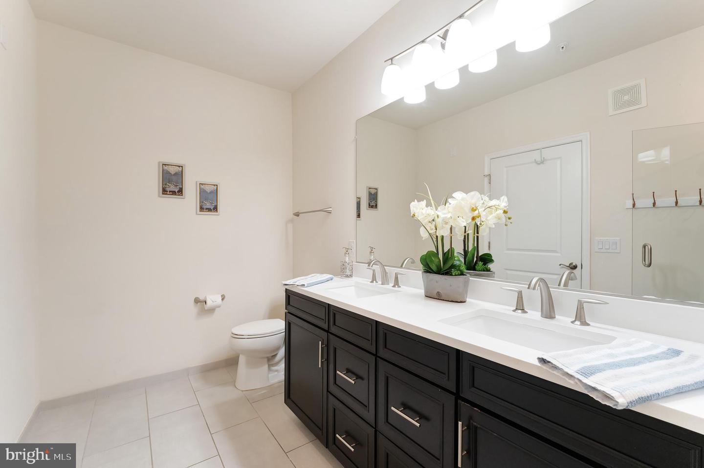 23631 HAVELOCK WALK TER #220, ASHBURN, Virginia 20148, 3 Bedrooms Bedrooms, ,2 BathroomsBathrooms,Residential,For sale,23631 HAVELOCK WALK TER #220,VALO2106404 MLS # VALO2106404