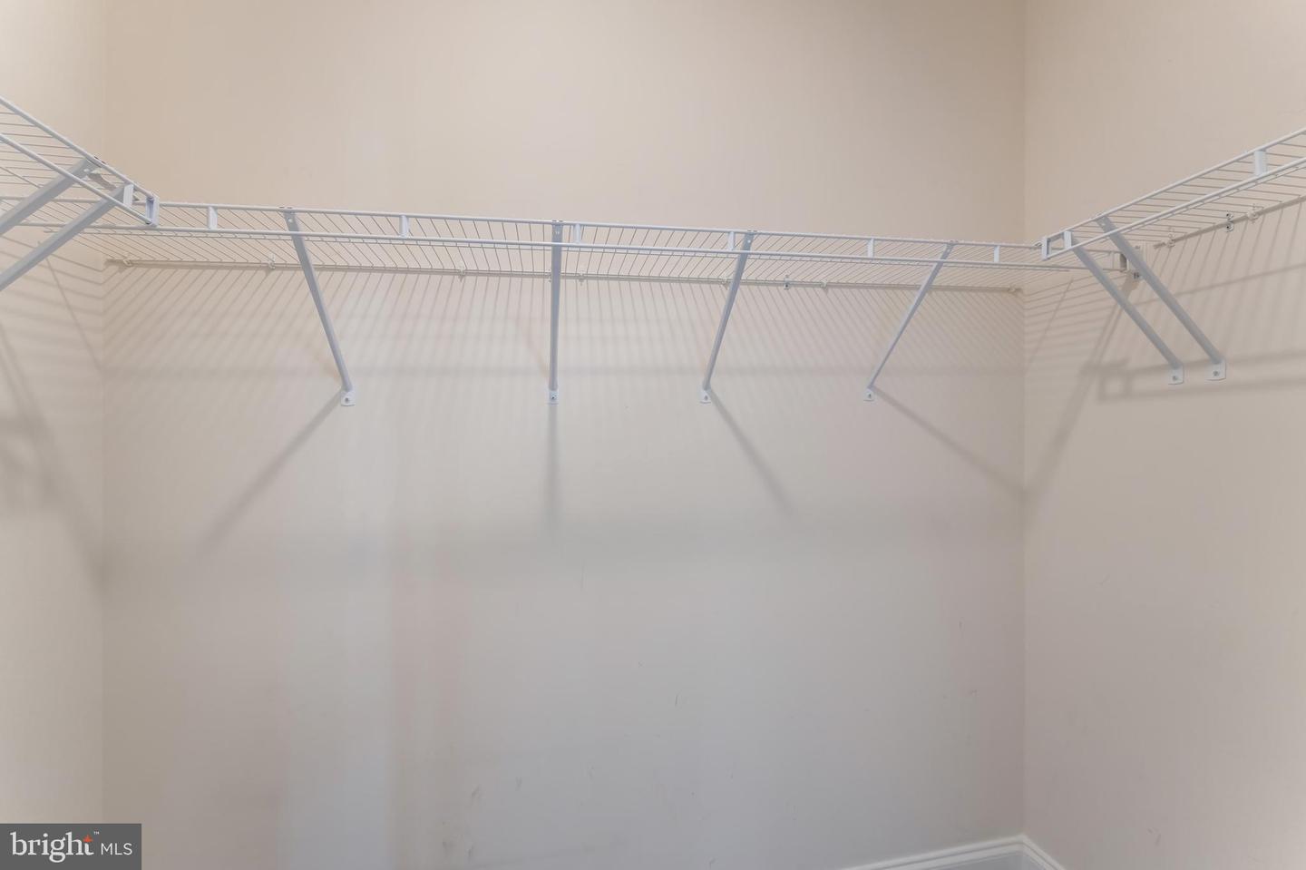23631 HAVELOCK WALK TER #220, ASHBURN, Virginia 20148, 3 Bedrooms Bedrooms, ,2 BathroomsBathrooms,Residential,For sale,23631 HAVELOCK WALK TER #220,VALO2106404 MLS # VALO2106404