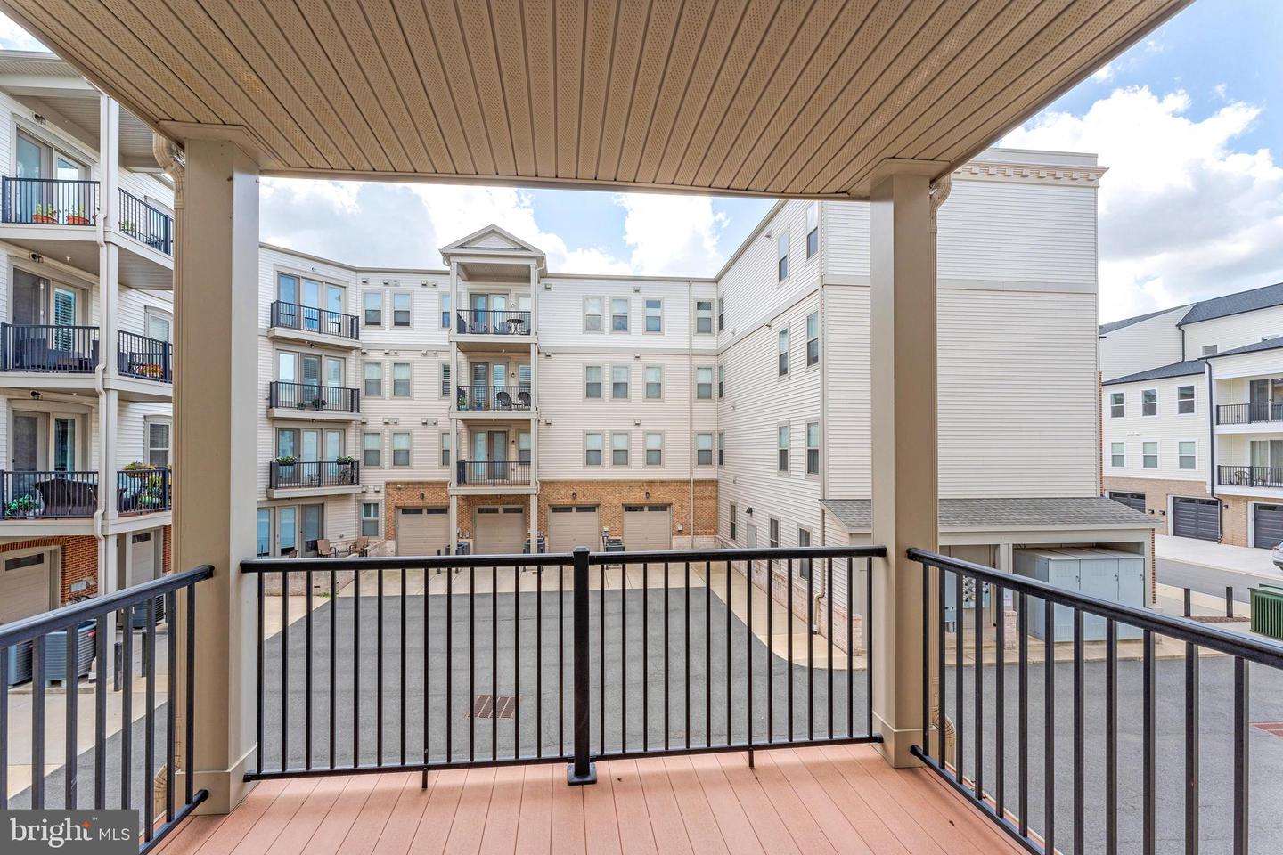 23631 HAVELOCK WALK TER #220, ASHBURN, Virginia 20148, 3 Bedrooms Bedrooms, ,2 BathroomsBathrooms,Residential,For sale,23631 HAVELOCK WALK TER #220,VALO2106404 MLS # VALO2106404