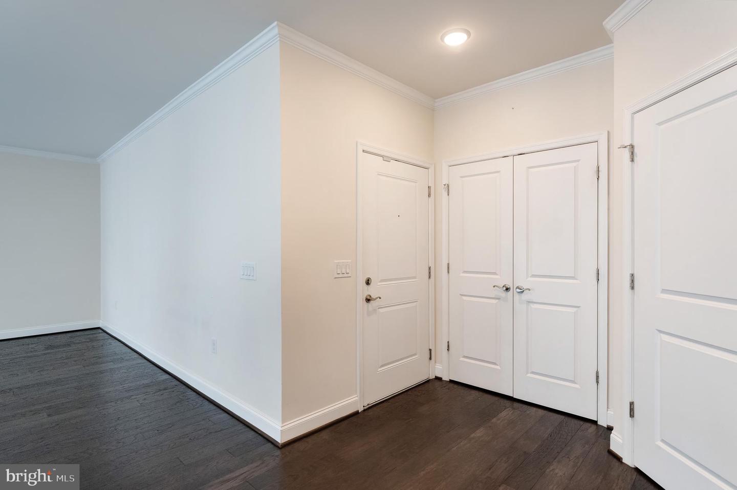 23631 HAVELOCK WALK TER #220, ASHBURN, Virginia 20148, 3 Bedrooms Bedrooms, ,2 BathroomsBathrooms,Residential,For sale,23631 HAVELOCK WALK TER #220,VALO2106404 MLS # VALO2106404