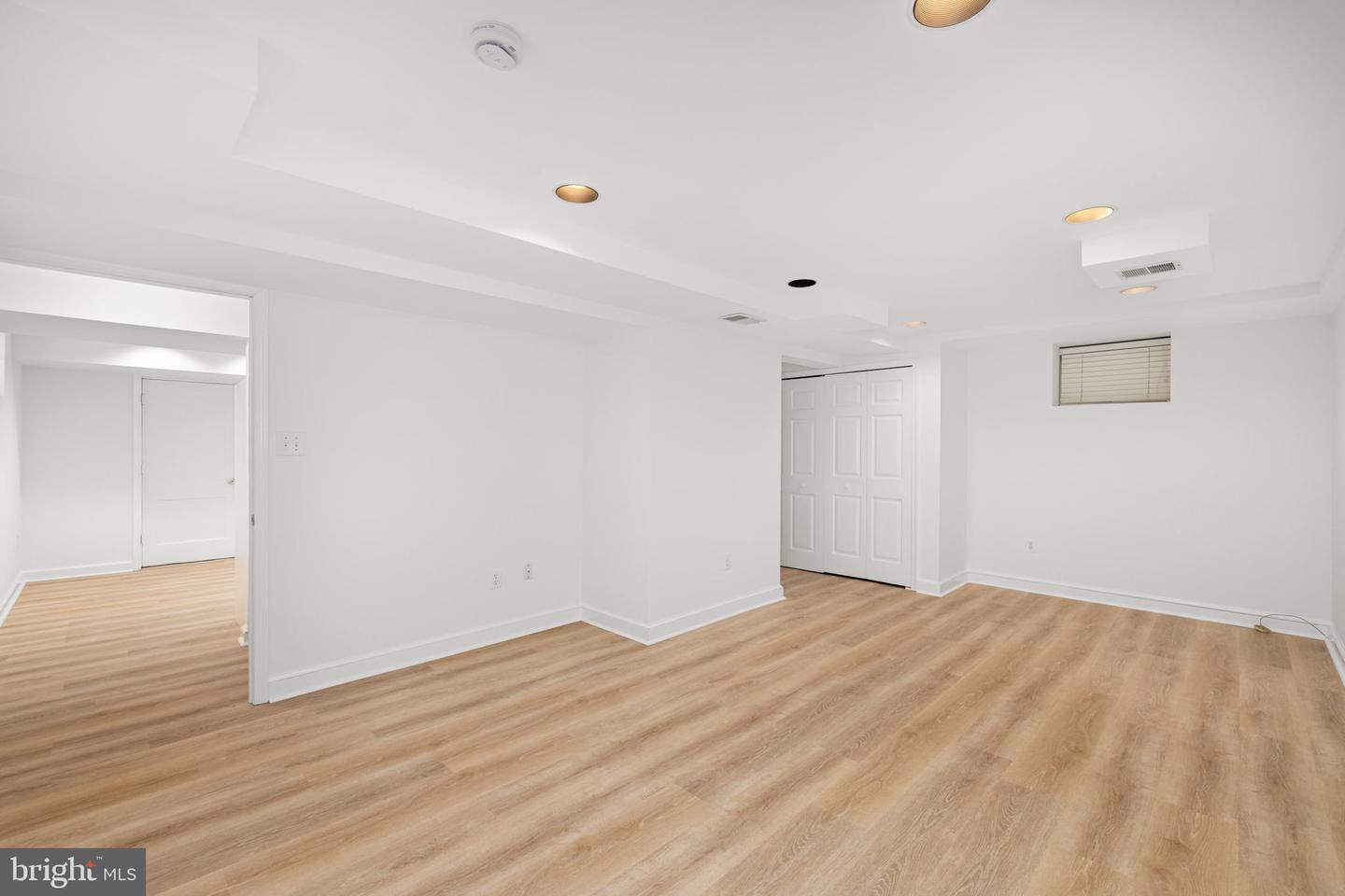 3712 25TH ST N, ARLINGTON, Virginia 22207, 3 Bedrooms Bedrooms, ,3 BathroomsBathrooms,Residential,For sale,3712 25TH ST N,VAAR2063220 MLS # VAAR2063220