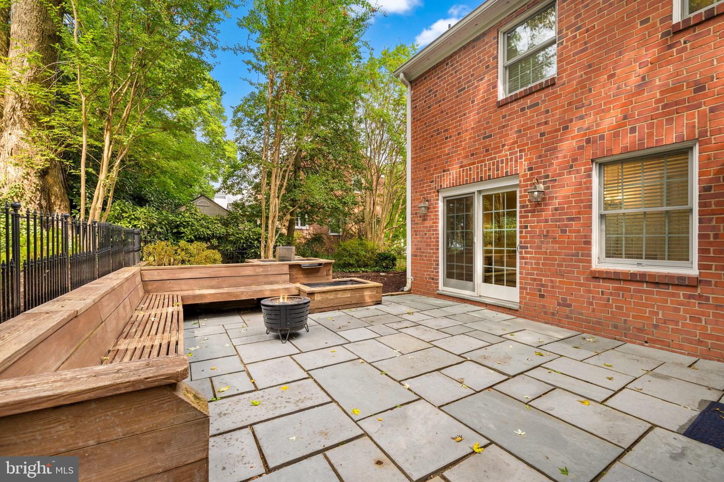 3712 25TH ST N, ARLINGTON, Virginia 22207, 3 Bedrooms Bedrooms, ,3 BathroomsBathrooms,Residential,For sale,3712 25TH ST N,VAAR2063220 MLS # VAAR2063220