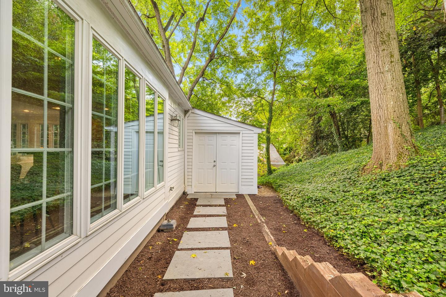 3712 25TH ST N, ARLINGTON, Virginia 22207, 3 Bedrooms Bedrooms, ,3 BathroomsBathrooms,Residential,For sale,3712 25TH ST N,VAAR2063220 MLS # VAAR2063220