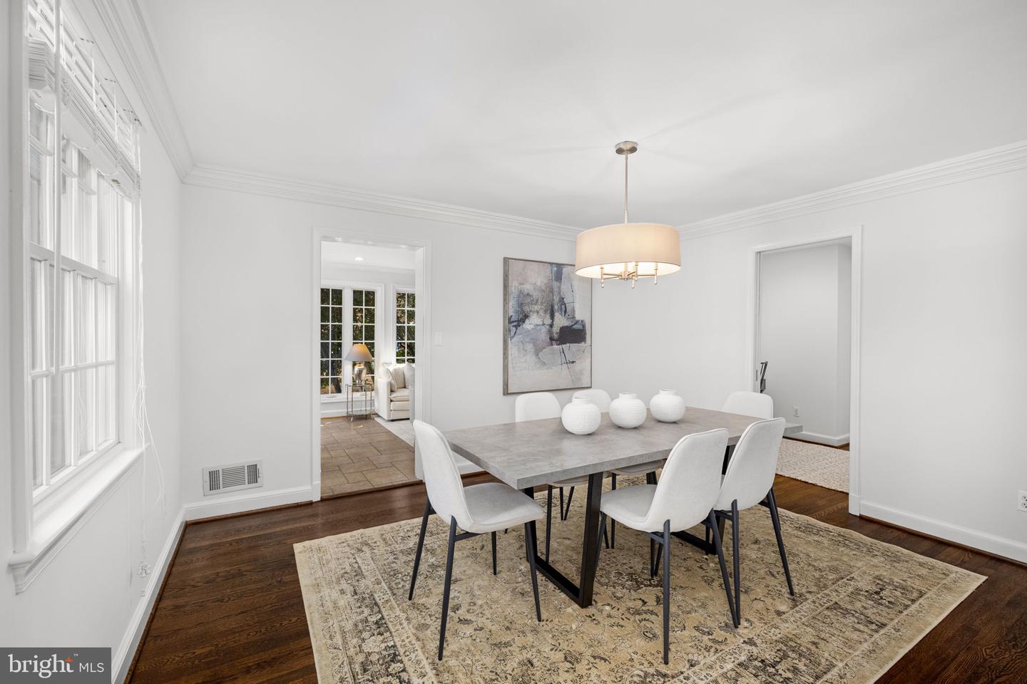 3712 25TH ST N, ARLINGTON, Virginia 22207, 3 Bedrooms Bedrooms, ,3 BathroomsBathrooms,Residential,For sale,3712 25TH ST N,VAAR2063220 MLS # VAAR2063220