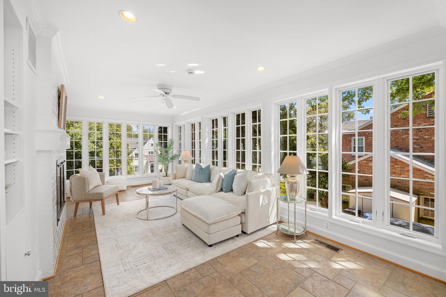 3712 25TH ST N, ARLINGTON, Virginia 22207, 3 Bedrooms Bedrooms, ,3 BathroomsBathrooms,Residential,For sale,3712 25TH ST N,VAAR2063220 MLS # VAAR2063220