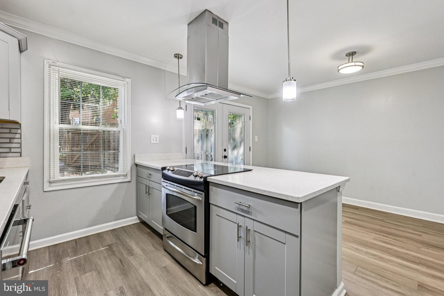 2905 WREN CT, WOODBRIDGE, Virginia 22191, 3 Bedrooms Bedrooms, ,2 BathroomsBathrooms,Residential,For sale,2905 WREN CT,VAPW2103416 MLS # VAPW2103416