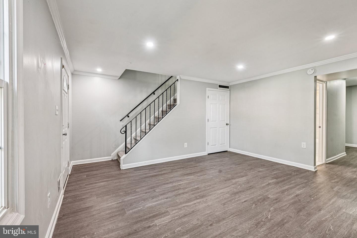 2905 WREN CT, WOODBRIDGE, Virginia 22191, 3 Bedrooms Bedrooms, ,2 BathroomsBathrooms,Residential,For sale,2905 WREN CT,VAPW2103416 MLS # VAPW2103416