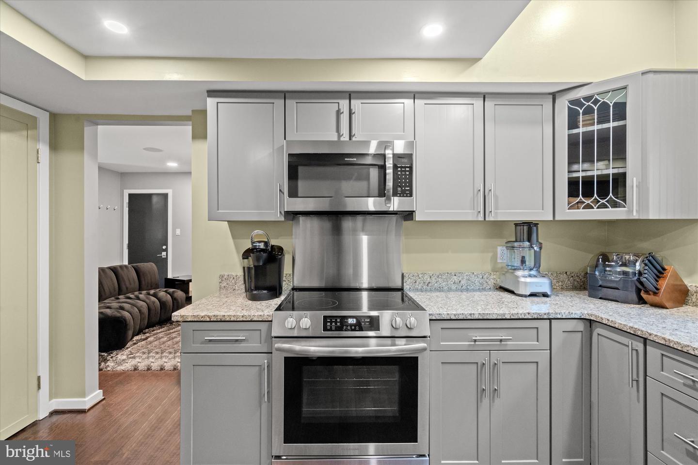 6906 DEER RUN DR, ALEXANDRIA, Virginia 22306, 4 Bedrooms Bedrooms, ,2 BathroomsBathrooms,Residential,For sale,6906 DEER RUN DR,VAFX2266090 MLS # VAFX2266090