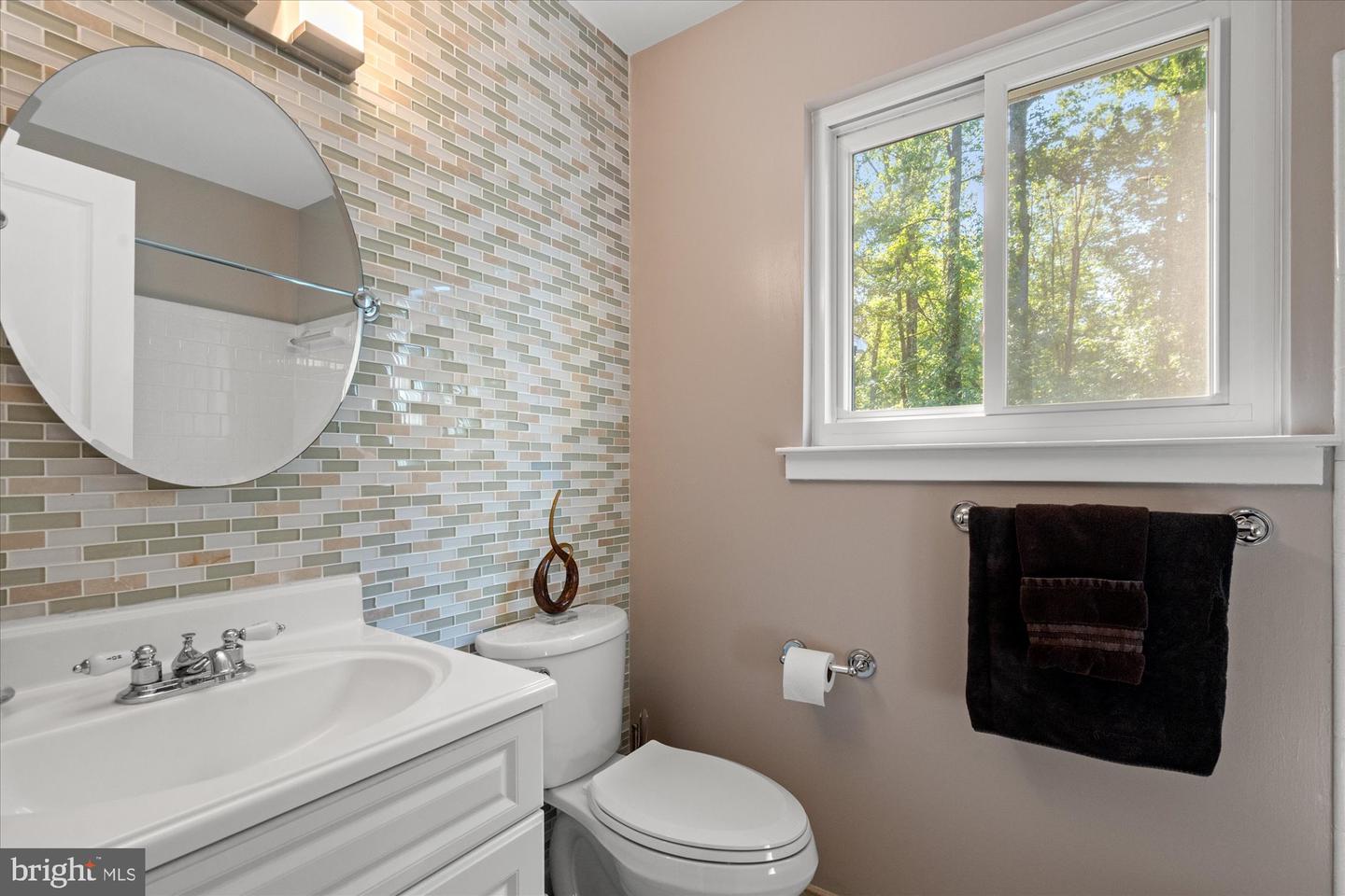 6906 DEER RUN DR, ALEXANDRIA, Virginia 22306, 4 Bedrooms Bedrooms, ,2 BathroomsBathrooms,Residential,For sale,6906 DEER RUN DR,VAFX2266090 MLS # VAFX2266090