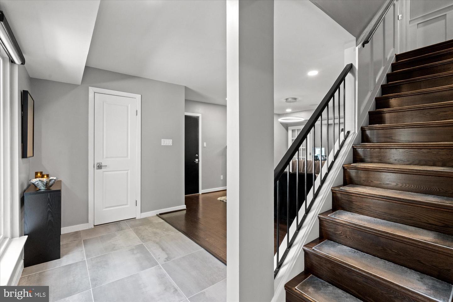 6906 DEER RUN DR, ALEXANDRIA, Virginia 22306, 4 Bedrooms Bedrooms, ,2 BathroomsBathrooms,Residential,For sale,6906 DEER RUN DR,VAFX2266090 MLS # VAFX2266090