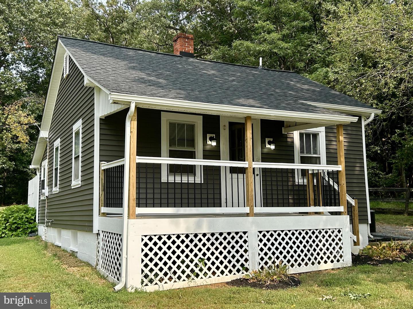 12060 AXLINE RD, LOVETTSVILLE, Virginia 20180, 1 Bedroom Bedrooms, 4 Rooms Rooms,1 BathroomBathrooms,Residential,For sale,12060 AXLINE RD,VALO2106430 MLS # VALO2106430