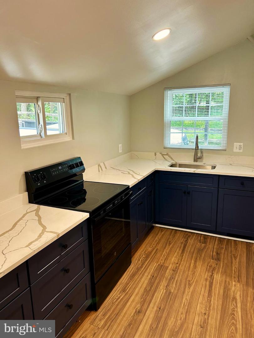 12060 AXLINE RD, LOVETTSVILLE, Virginia 20180, 1 Bedroom Bedrooms, 4 Rooms Rooms,1 BathroomBathrooms,Residential,For sale,12060 AXLINE RD,VALO2106430 MLS # VALO2106430