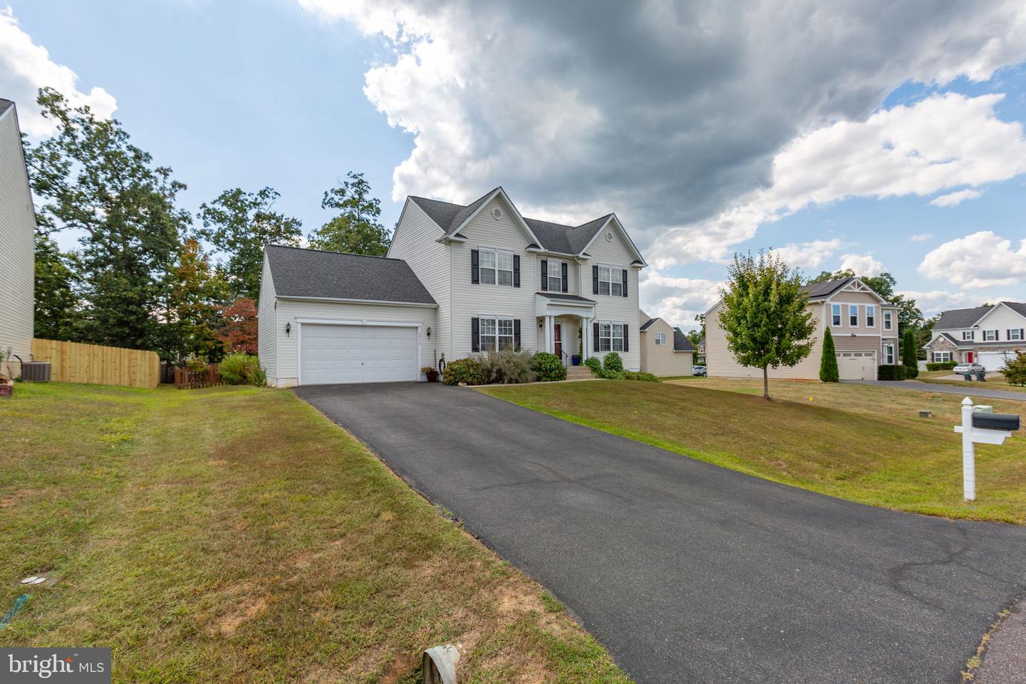 2036 MOURNING DOVE DR, LOCUST GROVE, Virginia 22508, 4 Bedrooms Bedrooms, ,2 BathroomsBathrooms,Residential,For sale,2036 MOURNING DOVE DR,VAOR2012238 MLS # VAOR2012238