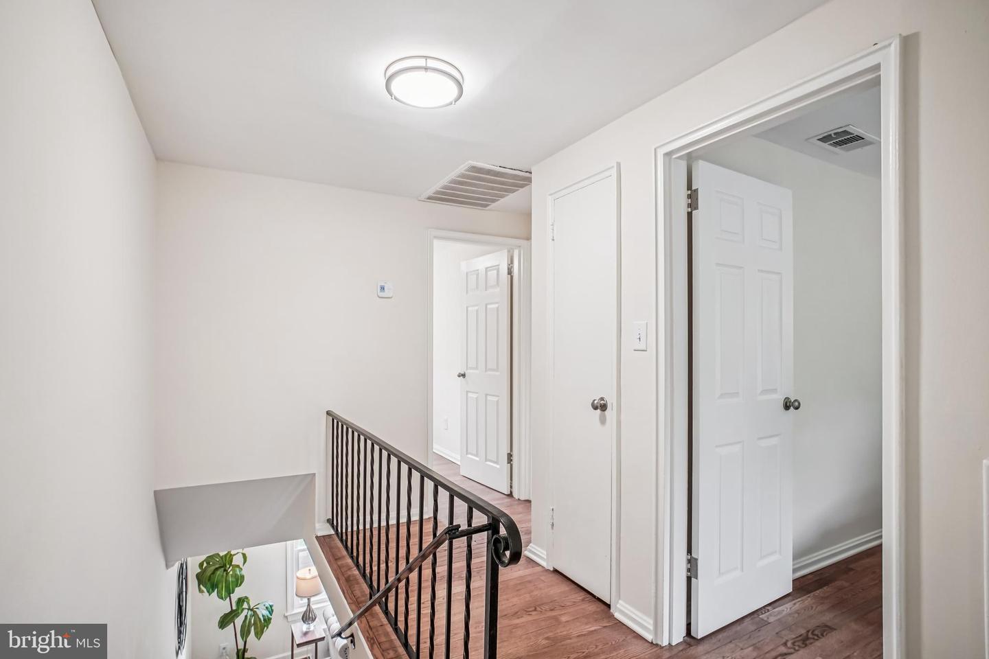2933 LANDOVER ST, ALEXANDRIA, Virginia 22305, 3 Bedrooms Bedrooms, 10 Rooms Rooms,2 BathroomsBathrooms,Residential,For sale,2933 LANDOVER ST,VAAX2049486 MLS # VAAX2049486