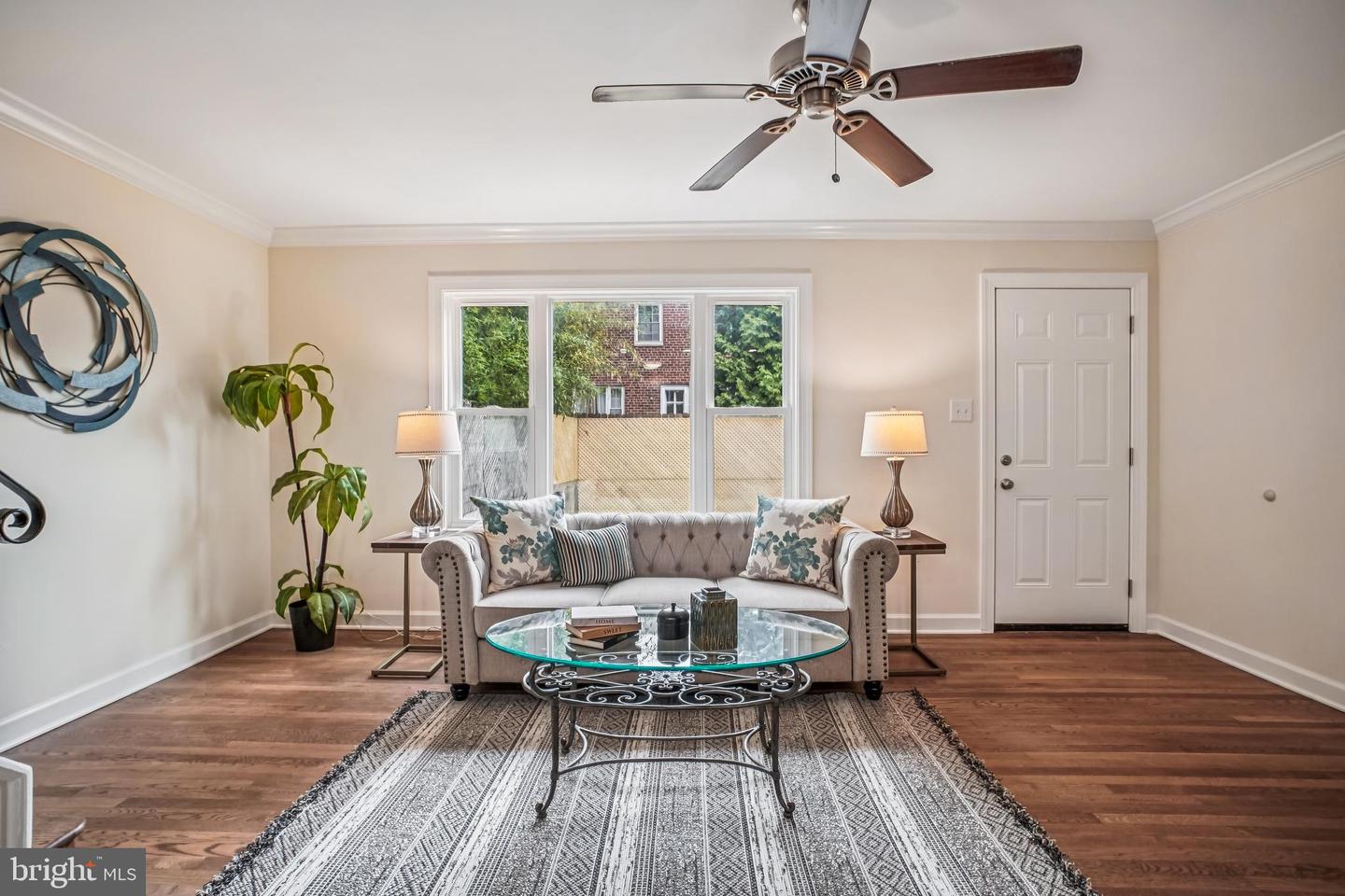 2933 LANDOVER ST, ALEXANDRIA, Virginia 22305, 3 Bedrooms Bedrooms, 10 Rooms Rooms,2 BathroomsBathrooms,Residential,For sale,2933 LANDOVER ST,VAAX2049486 MLS # VAAX2049486