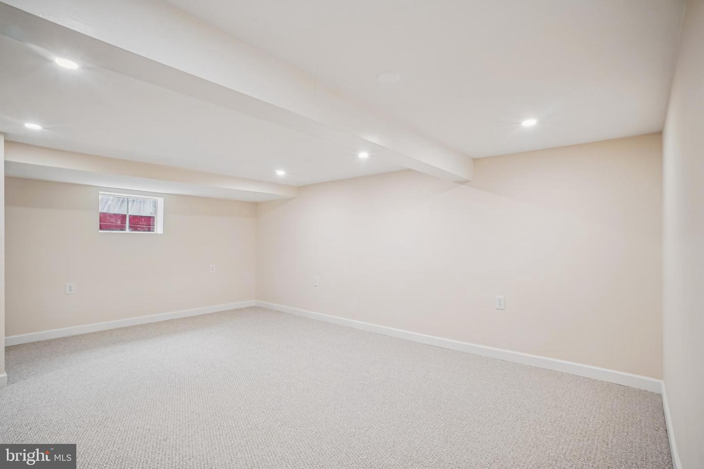 2933 LANDOVER ST, ALEXANDRIA, Virginia 22305, 3 Bedrooms Bedrooms, 10 Rooms Rooms,2 BathroomsBathrooms,Residential,For sale,2933 LANDOVER ST,VAAX2049486 MLS # VAAX2049486