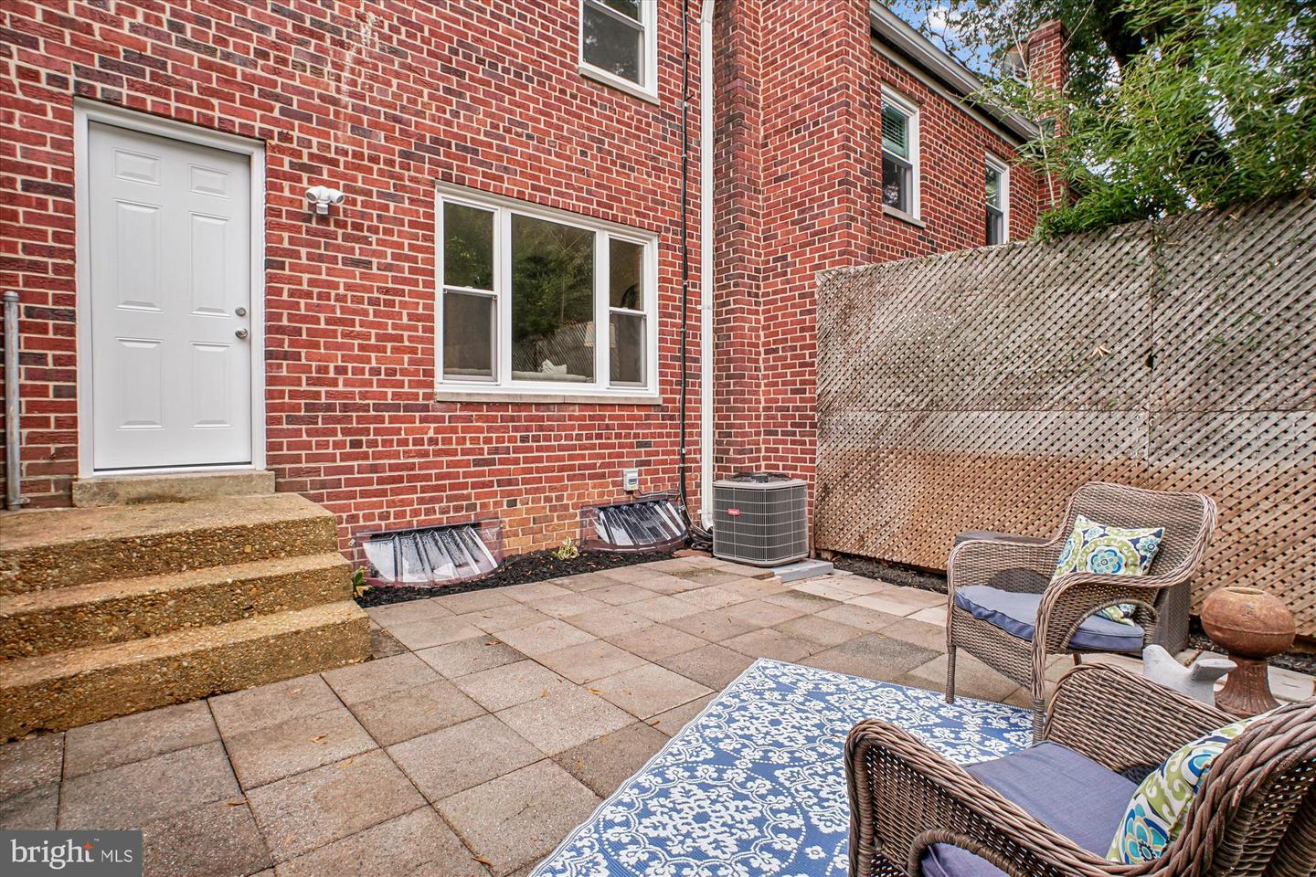 2933 LANDOVER ST, ALEXANDRIA, Virginia 22305, 3 Bedrooms Bedrooms, 10 Rooms Rooms,2 BathroomsBathrooms,Residential,For sale,2933 LANDOVER ST,VAAX2049486 MLS # VAAX2049486