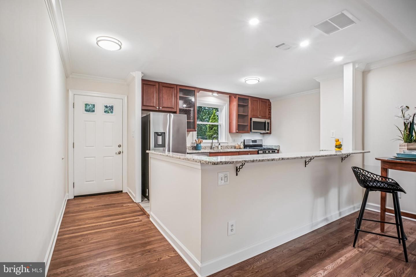 2933 LANDOVER ST, ALEXANDRIA, Virginia 22305, 3 Bedrooms Bedrooms, 10 Rooms Rooms,2 BathroomsBathrooms,Residential,For sale,2933 LANDOVER ST,VAAX2049486 MLS # VAAX2049486
