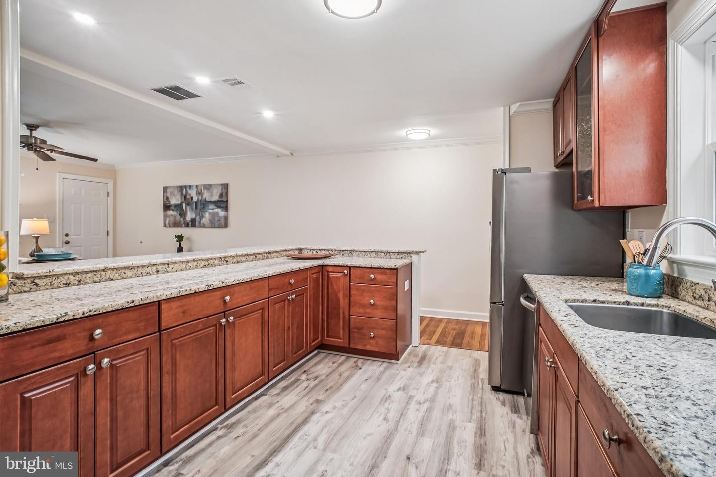 2933 LANDOVER ST, ALEXANDRIA, Virginia 22305, 3 Bedrooms Bedrooms, 10 Rooms Rooms,2 BathroomsBathrooms,Residential,For sale,2933 LANDOVER ST,VAAX2049486 MLS # VAAX2049486