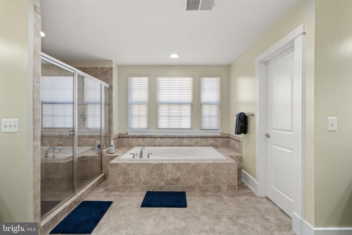 2454 CONQUEROR CT, DUMFRIES, Virginia 22026, 4 Bedrooms Bedrooms, ,4 BathroomsBathrooms,Residential,For sale,2454 CONQUEROR CT,VAPW2103710 MLS # VAPW2103710