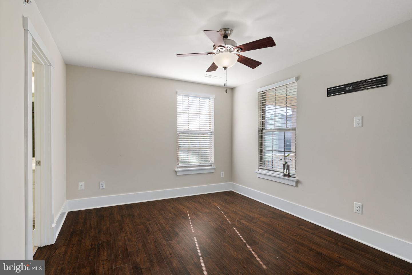2454 CONQUEROR CT, DUMFRIES, Virginia 22026, 4 Bedrooms Bedrooms, ,4 BathroomsBathrooms,Residential,For sale,2454 CONQUEROR CT,VAPW2103710 MLS # VAPW2103710