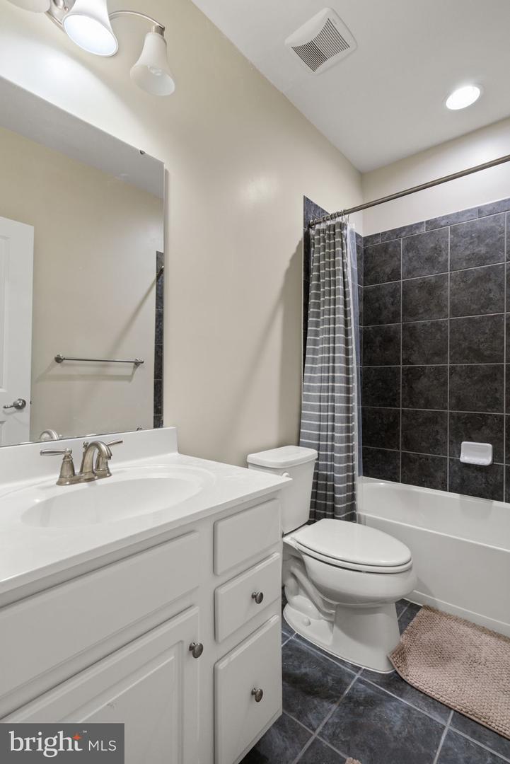 2454 CONQUEROR CT, DUMFRIES, Virginia 22026, 4 Bedrooms Bedrooms, ,4 BathroomsBathrooms,Residential,For sale,2454 CONQUEROR CT,VAPW2103710 MLS # VAPW2103710