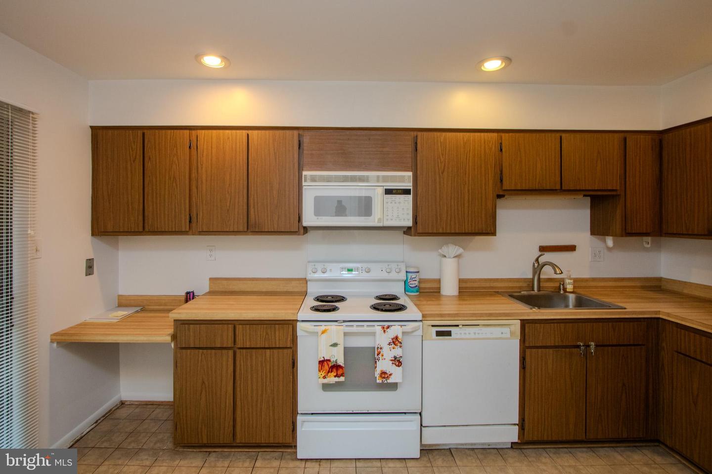 2029 WETHERSFIELD CT, RESTON, Virginia 20191, 4 Bedrooms Bedrooms, ,3 BathroomsBathrooms,Residential,For sale,2029 WETHERSFIELD CT,VAFX2266136 MLS # VAFX2266136