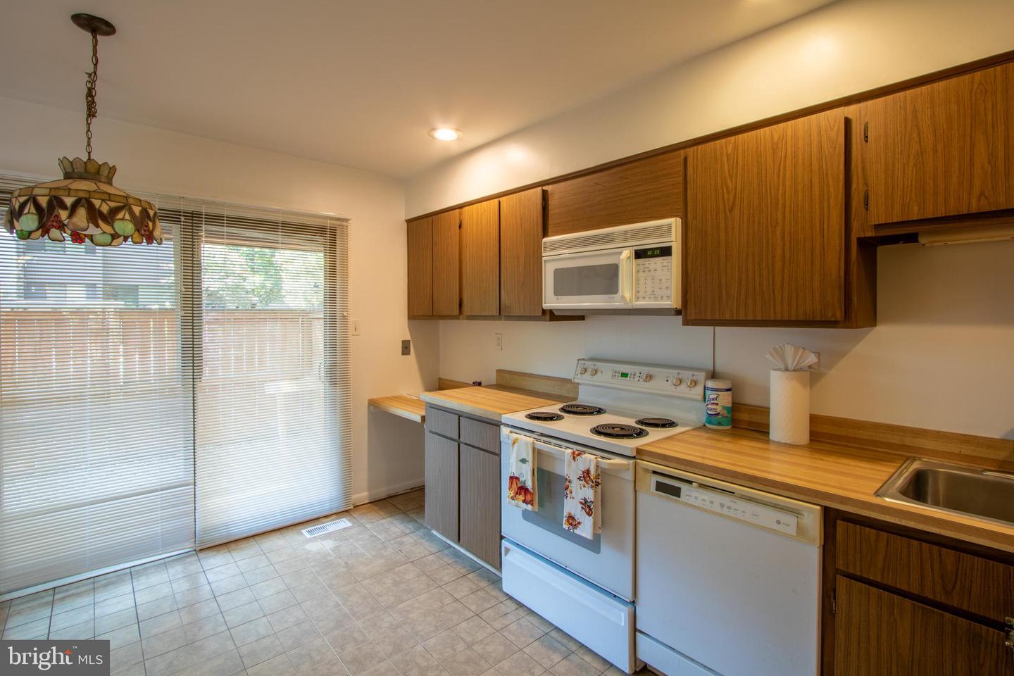 2029 WETHERSFIELD CT, RESTON, Virginia 20191, 4 Bedrooms Bedrooms, ,3 BathroomsBathrooms,Residential,For sale,2029 WETHERSFIELD CT,VAFX2266136 MLS # VAFX2266136