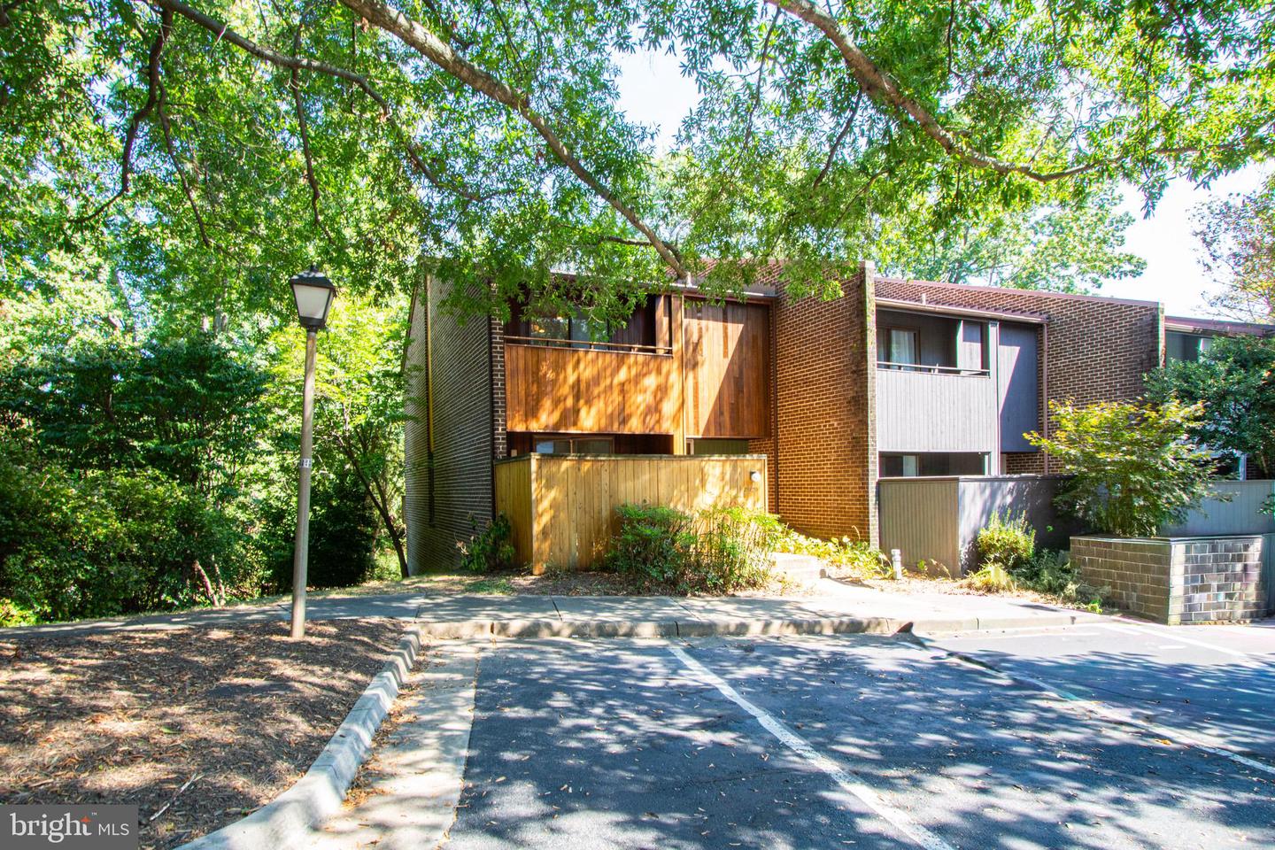 2029 WETHERSFIELD CT, RESTON, Virginia 20191, 4 Bedrooms Bedrooms, ,3 BathroomsBathrooms,Residential,For sale,2029 WETHERSFIELD CT,VAFX2266136 MLS # VAFX2266136