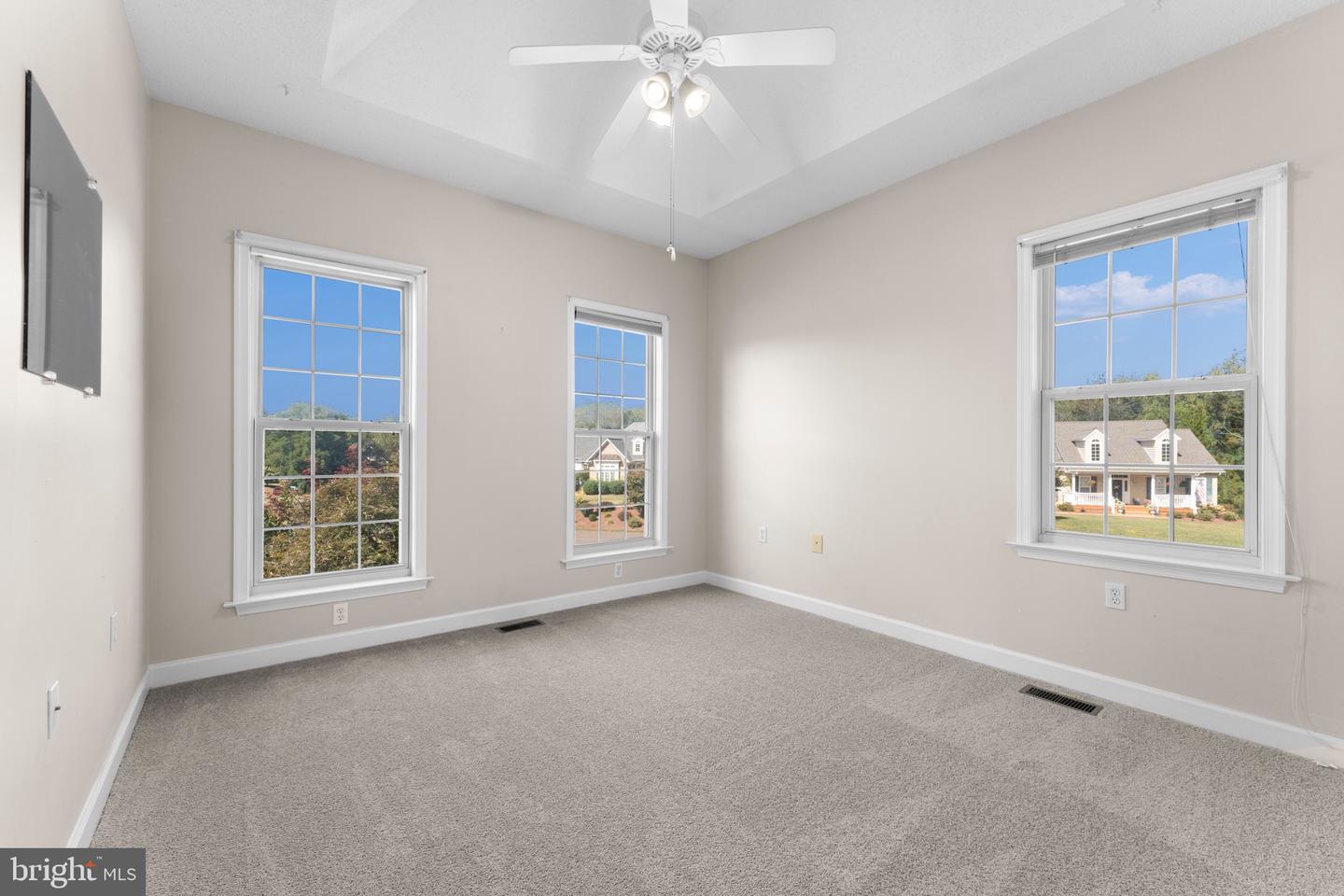 19065 STALLION RD, CULPEPER, Virginia 22701, 3 Bedrooms Bedrooms, ,3 BathroomsBathrooms,Residential,For sale,19065 STALLION RD,VACU2011528 MLS # VACU2011528