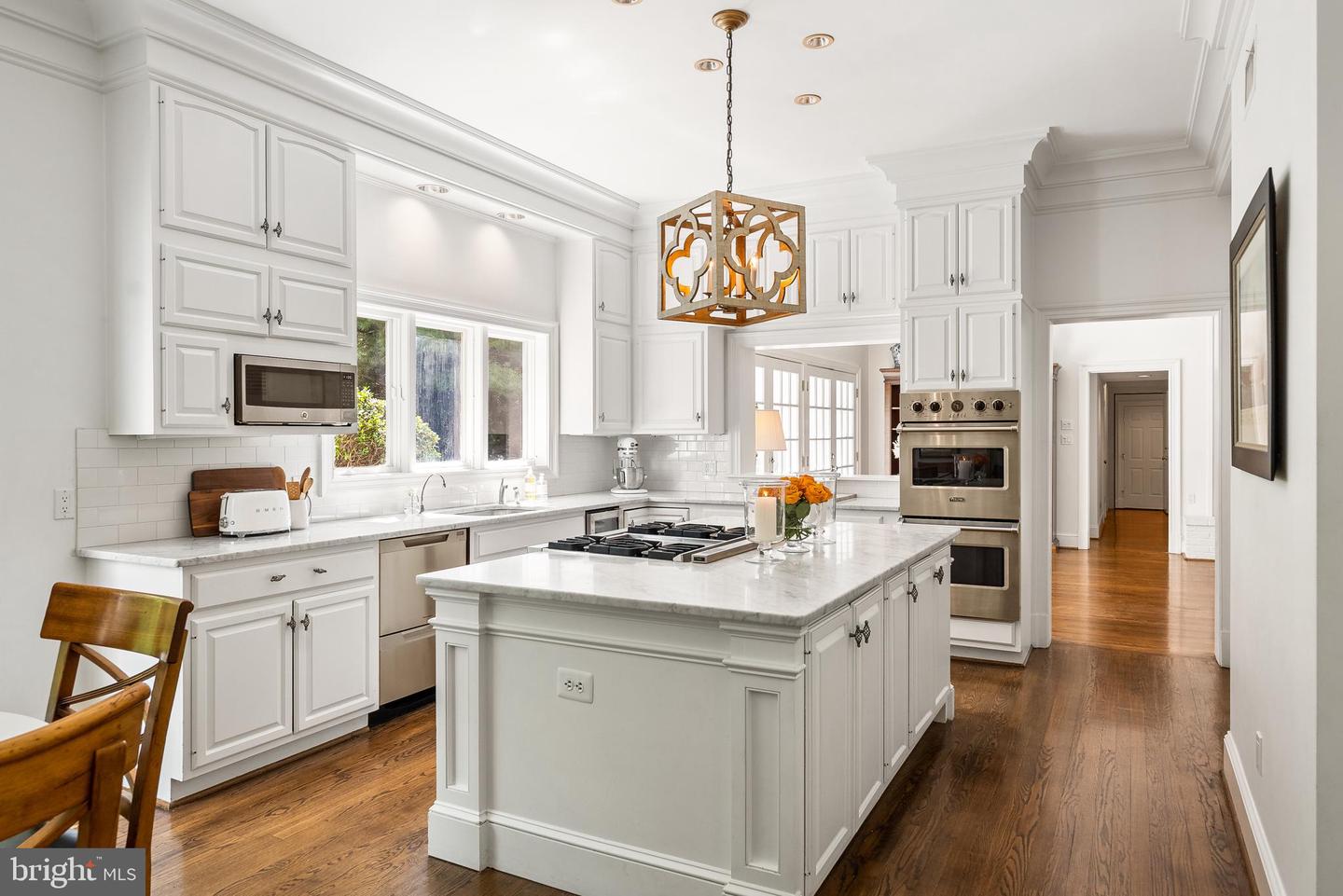 6460 KEDLESTON CT, MCLEAN, Virginia 22101, 5 Bedrooms Bedrooms, ,6 BathroomsBathrooms,Residential,For sale,6460 KEDLESTON CT,VAFX2266398 MLS # VAFX2266398