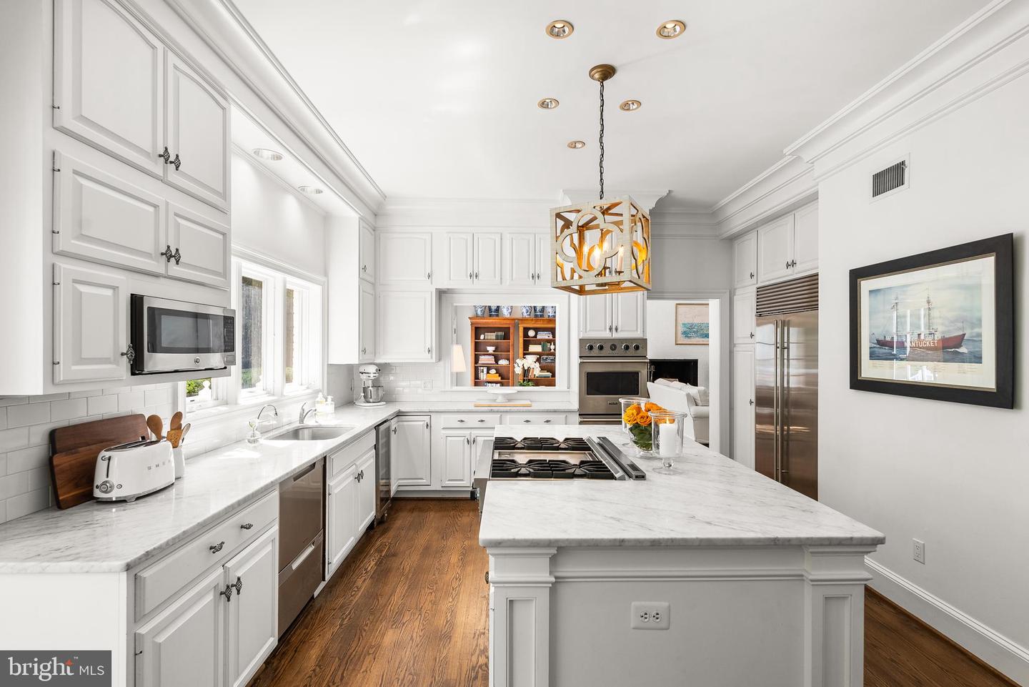 6460 KEDLESTON CT, MCLEAN, Virginia 22101, 5 Bedrooms Bedrooms, ,6 BathroomsBathrooms,Residential,For sale,6460 KEDLESTON CT,VAFX2266398 MLS # VAFX2266398