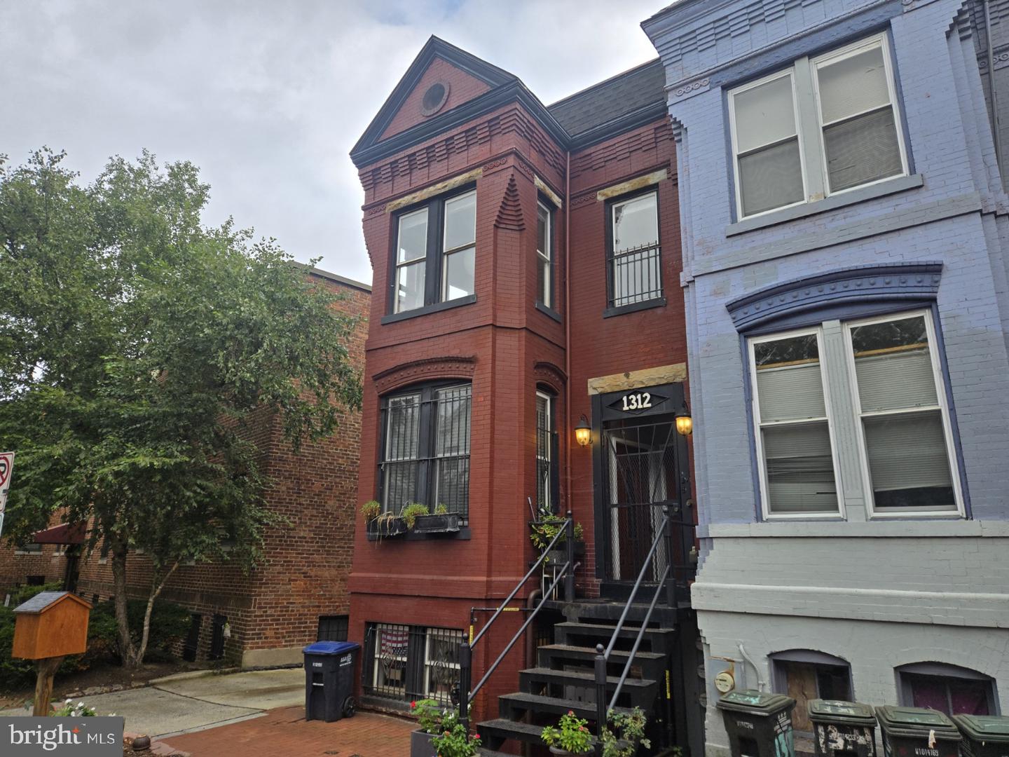 1312 FLORIDA AVE NW #3, WASHINGTON, District Of Columbia 20009, 2 Bedrooms Bedrooms, ,2 BathroomsBathrooms,Residential,For sale,1312 FLORIDA AVE NW #3,DCDC2222010 MLS # DCDC2222010