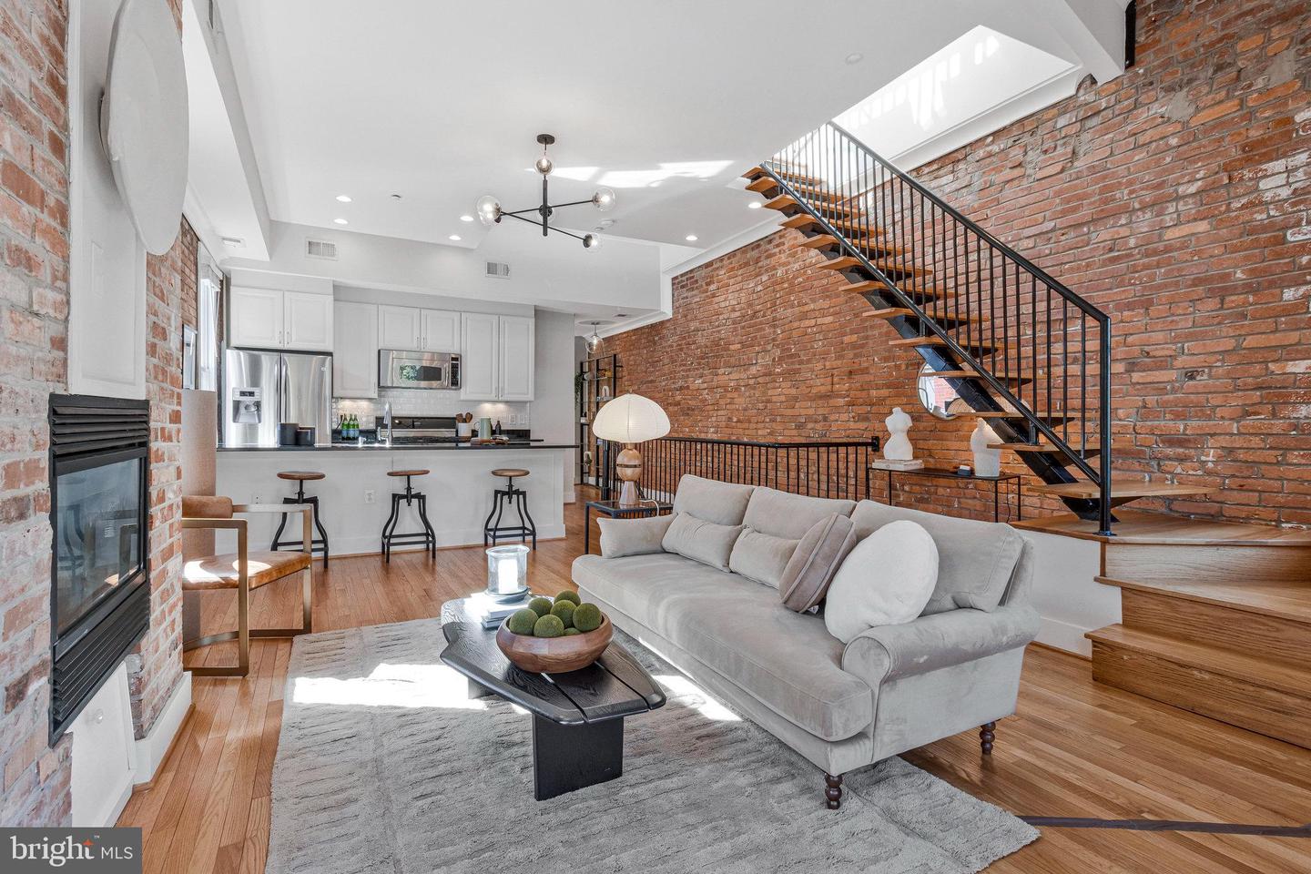 1312 FLORIDA AVE NW #3, WASHINGTON, District Of Columbia 20009, 2 Bedrooms Bedrooms, ,2 BathroomsBathrooms,Residential,For sale,1312 FLORIDA AVE NW #3,DCDC2222010 MLS # DCDC2222010